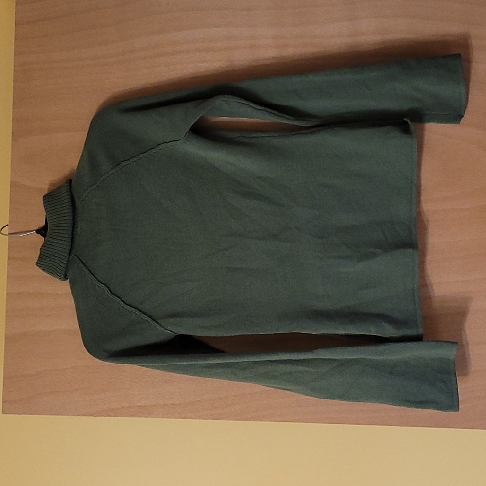 Sweater - Picture 2 of 3